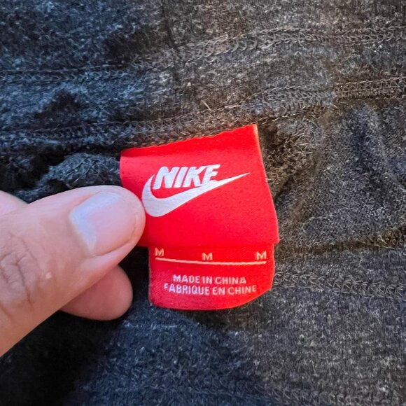 Nike Women’s Capri Joggers, Dark Gray, Size Medium - Picture 3 of 4